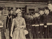 Queen_Inspects_Cadets_1958