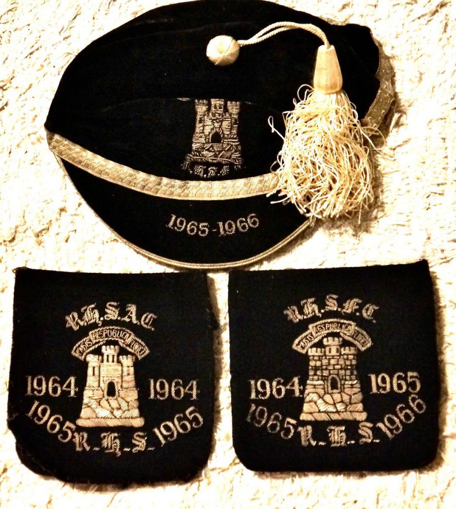 caps_and_badges_1964_1965
